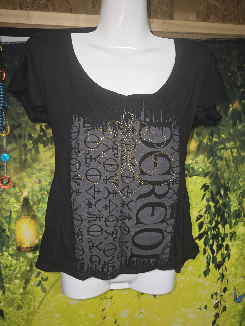 #158 Deadstock Vintage Beyonce Dereon Shirt